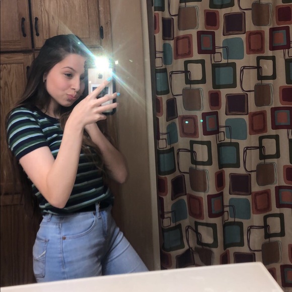 Meet your Posher, Amal - Picture 1 of 1